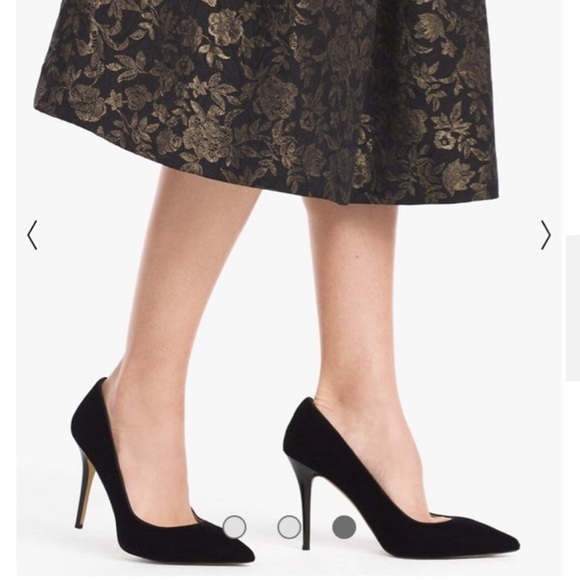 WHBM Olivia Black Velvet Pumps Heels Size 8.5 - Picture 3 of 11